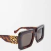 Abgeschrägte quadratische Maxi-Anagram-Sonnenbrille Abgeschrägte quadratische Maxi-Anagram-Sonnenbrille