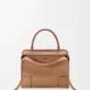 Amazona 180 Tasche in mittlerer Größe aus weichem Kalbsleder
