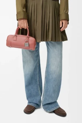 Amazona 23 Cropped-Tasche aus glänzendem Kalbsleder