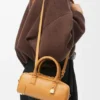 Amazona 23 Cropped-Tasche aus Nappa-Kalbsleder