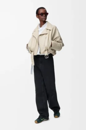 Anagram Baggy-Jeans aus Denim