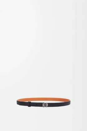 Anagram-Gürtel aus Kalbsleder mit Pebble-Struktur