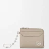 Anagram-Kartenetui „Square“ aus Kalbsleder mit Pebble-Struktur Anagram-Kartenetui „Square“ aus Kalbsleder mit Pebble-Struktur
