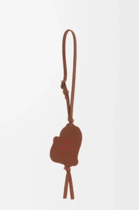 Anhänger mit Löwenmotiv Anhänger mit Löwenmotiv