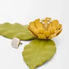 Blumen-Anstecknadel aus Kalbsleder Blumen-Anstecknadel aus Kalbsleder