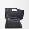 „Bob Folded Tote Bag“ aus glänzendem, geschmeidigem Kalbsleder „Bob Folded Tote Bag“ aus glänzendem, geschmeidigem Kalbsleder