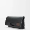 „Bob Folded Tote Bag“ aus glänzendem, geschmeidigem Kalbsleder „Bob Folded Tote Bag“ aus glänzendem, geschmeidigem Kalbsleder