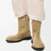 Bobby-Stiefel aus gewachstem Spaltkalbsleder Bobby-Stiefel aus gewachstem Spaltkalbsleder
