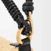 Cala Mini-Tasche aus klassischem Kalbsleder und Raffia Cala Mini-Tasche aus klassischem Kalbsleder und Raffia