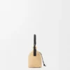 Cala Mini-Tasche aus klassischem Kalbsleder und Raffia Cala Mini-Tasche aus klassischem Kalbsleder und Raffia