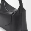 Cubi-Umhängetasche aus geschmeidigem, glattem Kalbsleder und Jacquard Cubi-Umhängetasche aus geschmeidigem, glattem Kalbsleder und Jacquard