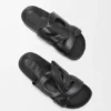 Ease Monogram Pantolette aus pflanzlich gegerbtem Kalbsleder Ease Monogram Pantolette aus pflanzlich gegerbtem Kalbsleder