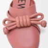 Flamenco-Knoten-Pantolette aus Lammleder Flamenco-Knoten-Pantolette aus Lammleder