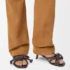 Flamenco-Knoten-Sandale aus Lammleder Flamenco-Knoten-Sandale aus Lammleder
