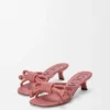 Flamenco-Knoten-Sandale aus Lammleder Flamenco-Knoten-Sandale aus Lammleder