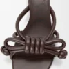 Flamenco-Knoten-Sandale aus Lammleder Flamenco-Knoten-Sandale aus Lammleder