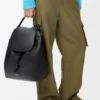 Flamenco-Rucksack aus glänzendem, geschmeidigem Kalbsleder Flamenco-Rucksack aus glänzendem, geschmeidigem Kalbsleder