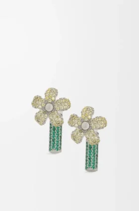 „Flor“-Ohrringe aus Sterlingsilber und Kristallen „Flor“-Ohrringe aus Sterlingsilber und Kristallen