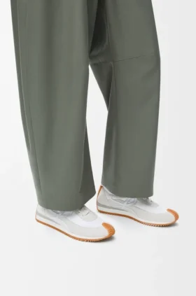 „Flow Runner“ aus Nylon und Wildleder