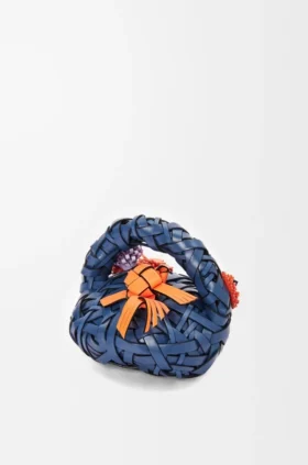 Flower Türstopper aus Stein und Kalbsleder