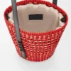 Geflochtene Tasche aus Iraca-Palmenblättern und Kalbsleder