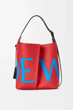 Große Bilbao-Beuteltasche mit übergroßem Logo aus glattem Kalbsleder