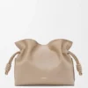 Große Flamenco-Clutch aus Nappa-Kalbsleder
