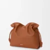 Große Flamenco-Clutch aus Nappa-Kalbsleder