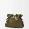 Große Flamenco-Clutch aus Nappa-Kalbsleder Große Flamenco-Clutch aus Nappa-Kalbsleder