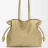 Große Flamenco-Clutch aus Nappa-Kalbsleder
