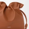 Große Flamenco-Clutch aus Nappa-Kalbsleder