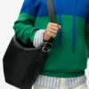 Große „Loop Hobo“ aus geschmeidigem, genarbtem Kalbsleder Große „Loop Hobo“ aus geschmeidigem, genarbtem Kalbsleder