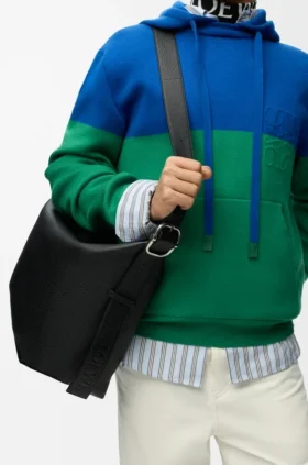 Große „Loop Hobo“ aus geschmeidigem, genarbtem Kalbsleder