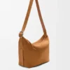 Große „Loop Hobo“-Tasche aus Kalbsveloursleder Große „Loop Hobo“-Tasche aus Kalbsveloursleder
