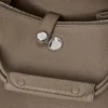 Große Madrid-Tasche aus geschmeidigem genarbtem Kalbsleder Große Madrid-Tasche aus geschmeidigem genarbtem Kalbsleder