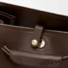 Große Madrid-Tasche aus geschmeidigem Kalbsleder Große Madrid-Tasche aus geschmeidigem Kalbsleder