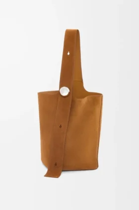 Große Pebble Bucket Beuteltasche aus Kalbsveloursleder