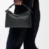 Große „Puzzle Edge“-Tasche aus genarbtem Kalbsleder Große „Puzzle Edge“-Tasche aus genarbtem Kalbsleder
