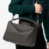 Große Puzzle-Tasche aus geschmeidigem genarbtem Kalbsleder Große Puzzle-Tasche aus geschmeidigem genarbtem Kalbsleder