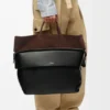 Große „Switch“-Tragetasche aus Papierkalbsleder und Wildleder Große „Switch“-Tragetasche aus Papierkalbsleder und Wildleder