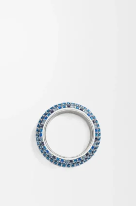 Großer Pavé-Ring aus Sterlingsilber und Kristallen Großer Pavé-Ring aus Sterlingsilber und Kristallen