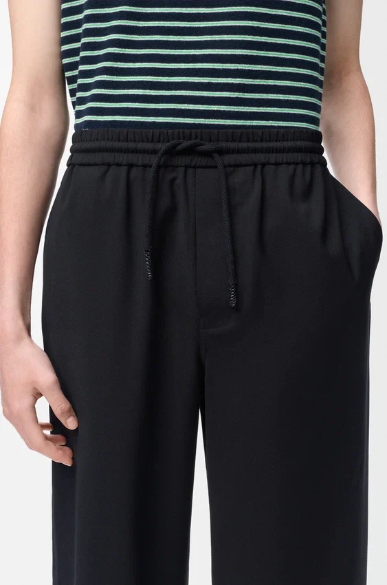 Hose mit Kordelzug aus Wolle Hose mit Kordelzug aus Wolle