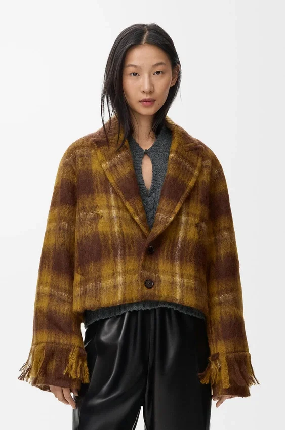 Jacke aus einer Mohair-Woll-Mischung Jacke aus einer Mohair-Woll-Mischung