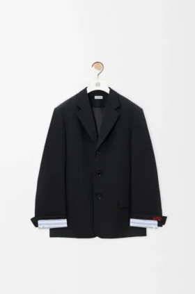 Jacke aus Wolle Jacke aus Wolle