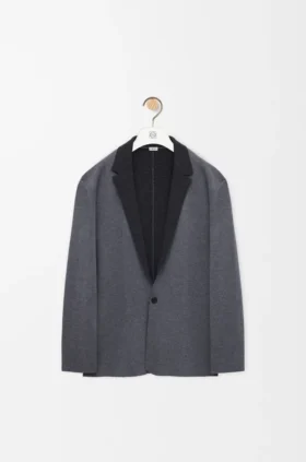 Jacke aus Wolle Jacke aus Wolle