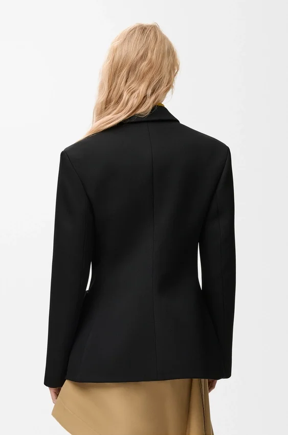 Jacke aus Wolle Jacke aus Wolle