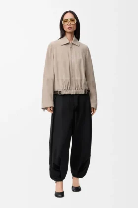 Jacke mit Gürtel aus Ziegenwildleder