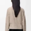 Jacke mit Gürtel aus Ziegenwildleder Jacke mit Gürtel aus Ziegenwildleder