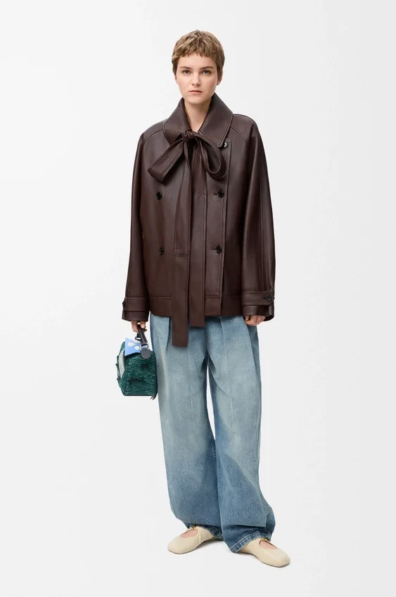 Jacke mit Schleife aus Nappa-Lammleder Jacke mit Schleife aus Nappa-Lammleder