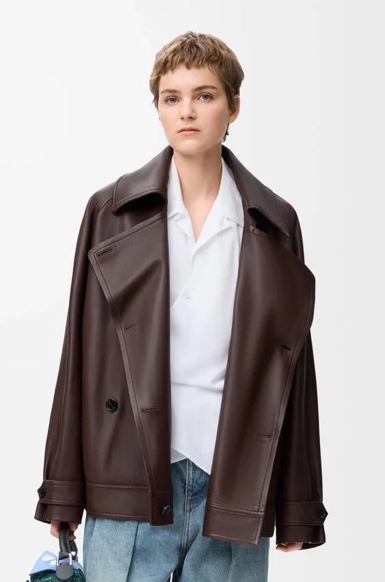 Jacke mit Schleife aus Nappa-Lammleder Jacke mit Schleife aus Nappa-Lammleder